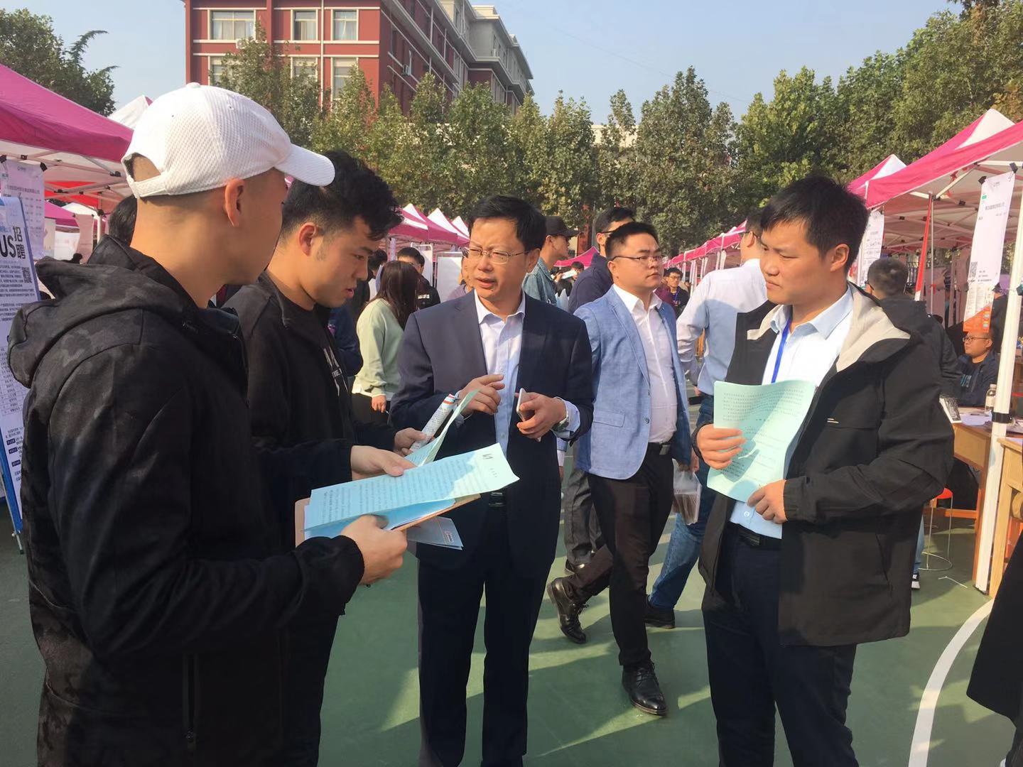 這是安徽亞太船用錨鏈的展示圖